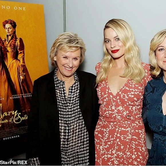 Rouje Margot Robbie Gabin dress 🌸 Sakura print rare nwt Barbiecore floral wrap - Picture 3 of 8